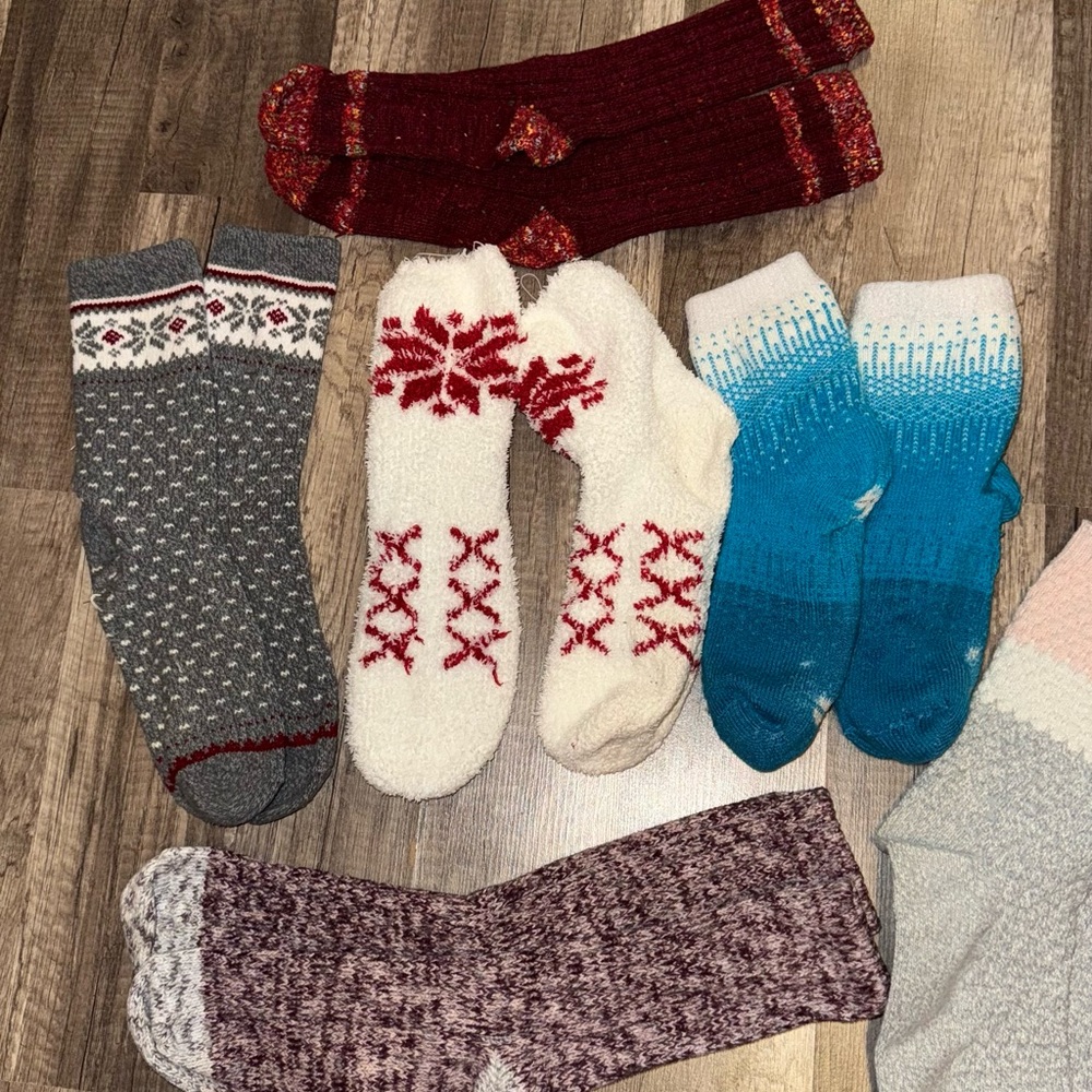 Assorted Winter Socks Collection - image 1